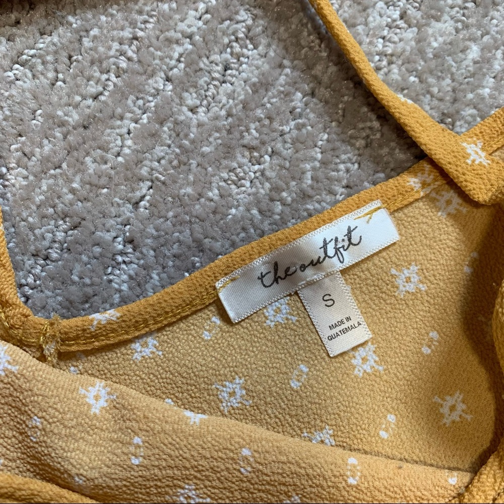 Yellow top - Picture 2 of 4